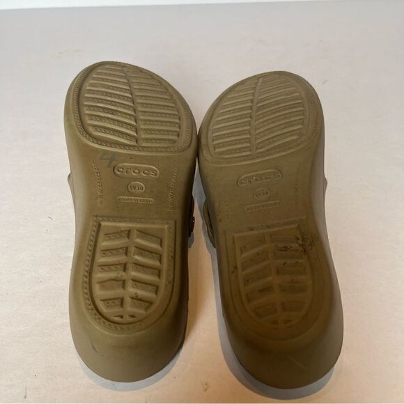 Women's Crocs Tan Slip On Wedge Sandals Size 10 - Picture 6 of 9